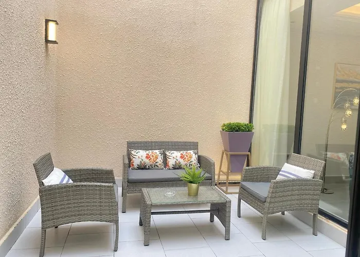 Spacious New 2 Bedroom Apt-In Amazing Location B9