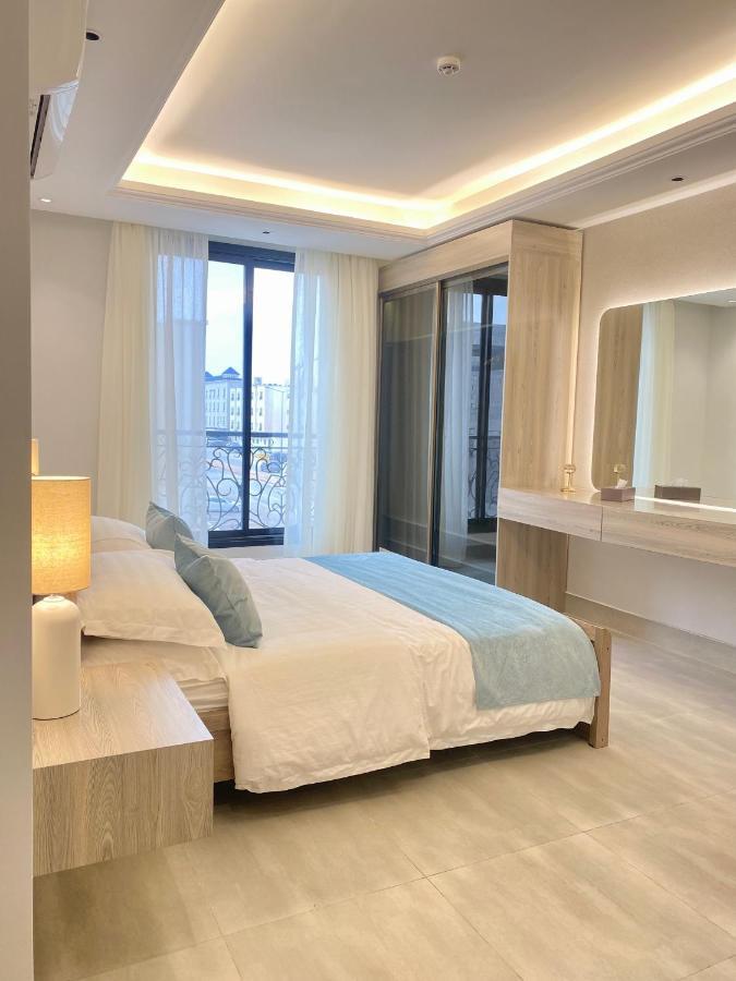 Apartment Spacious New 2 Bedroom Apt-in Amazing Location B9