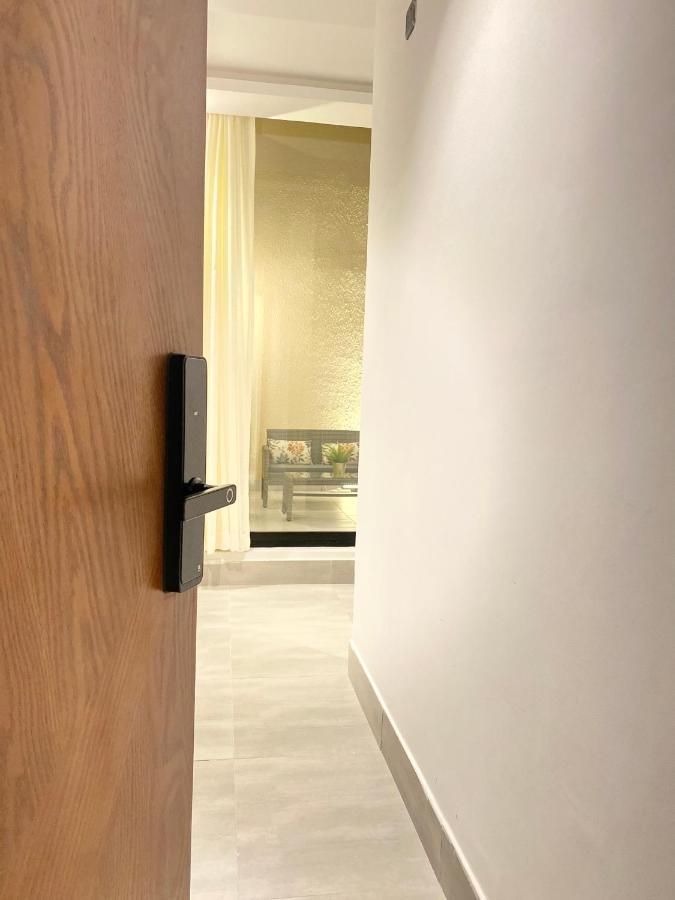 Apartment Spacious New 2 Bedroom Apt-in Amazing Location B9