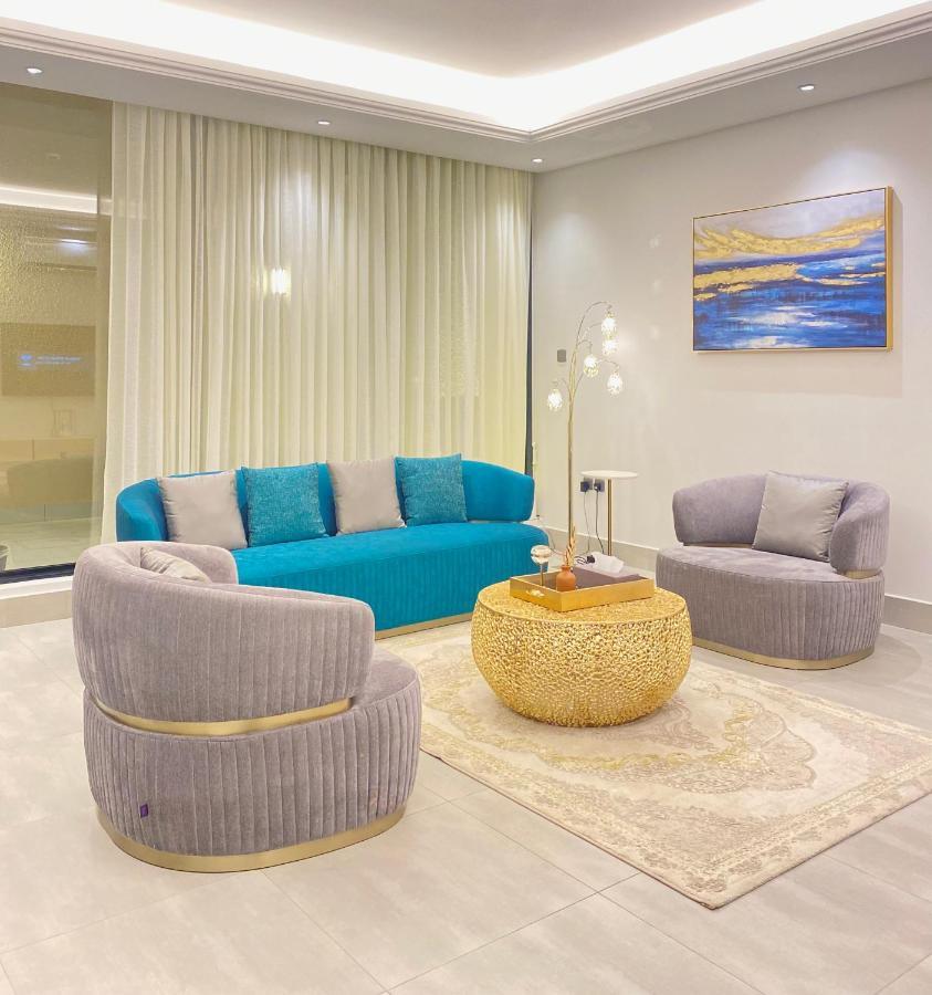 Spacious New 2 Bedroom Apt-in Amazing Location B9 Apartment